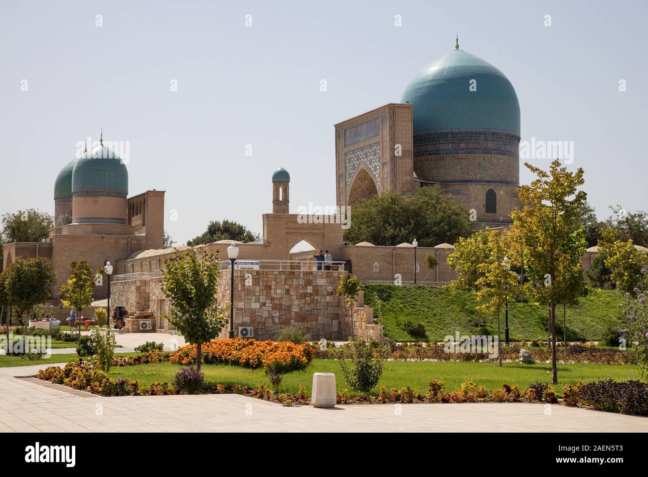 Le cupole blu di kok gumbaz mosque shakhrisabz uzbekistan Foto Stock