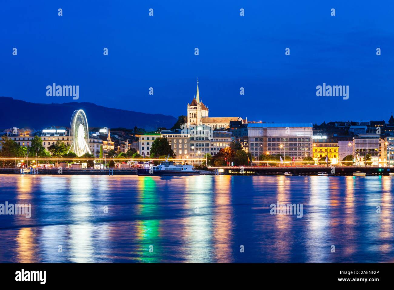 Città di Ginevra vista panoramica. Ginevra o Geneve è la seconda città più popolosa della Svizzera, situato sul Lago di Ginevra. Foto Stock