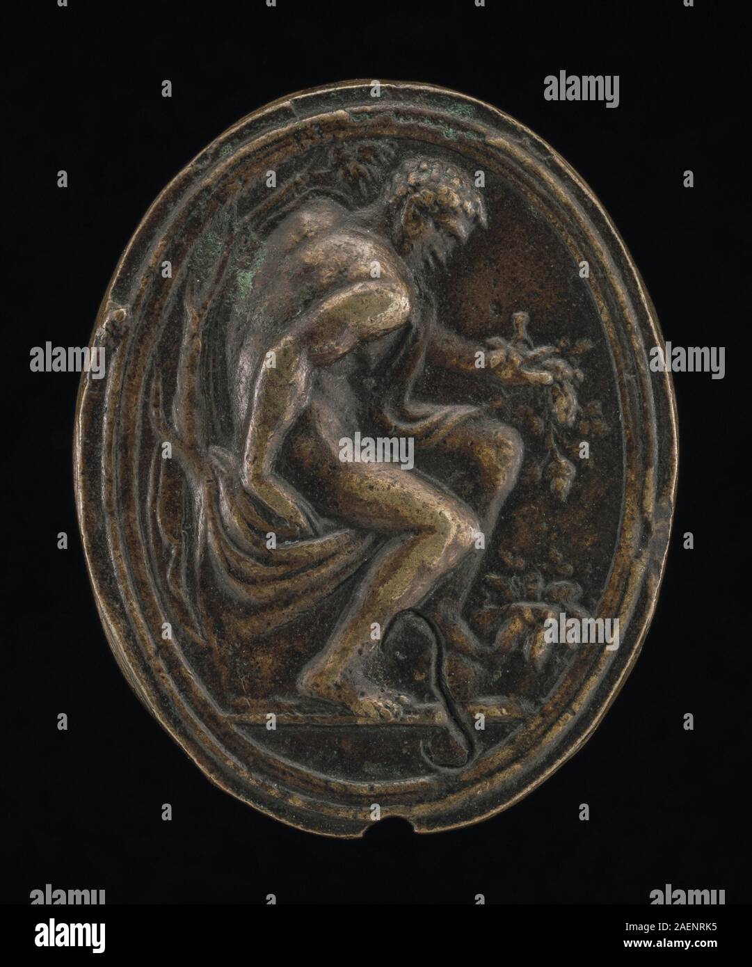 Incisione o rilievo di Valerio belli raffigurante un uomo seduto, che mostra anatomia umana, tendaggi, postura e stile artistico rinascimentale. Foto Stock