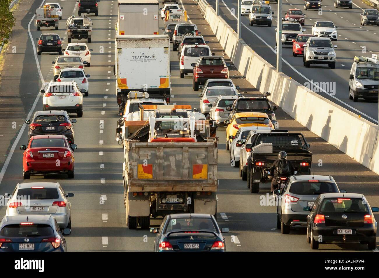 L'autostrada M1 è a piena capacità come automobilista di esperienza ritardi dalla congestione del Queensland strade più trafficate. Foto Stock