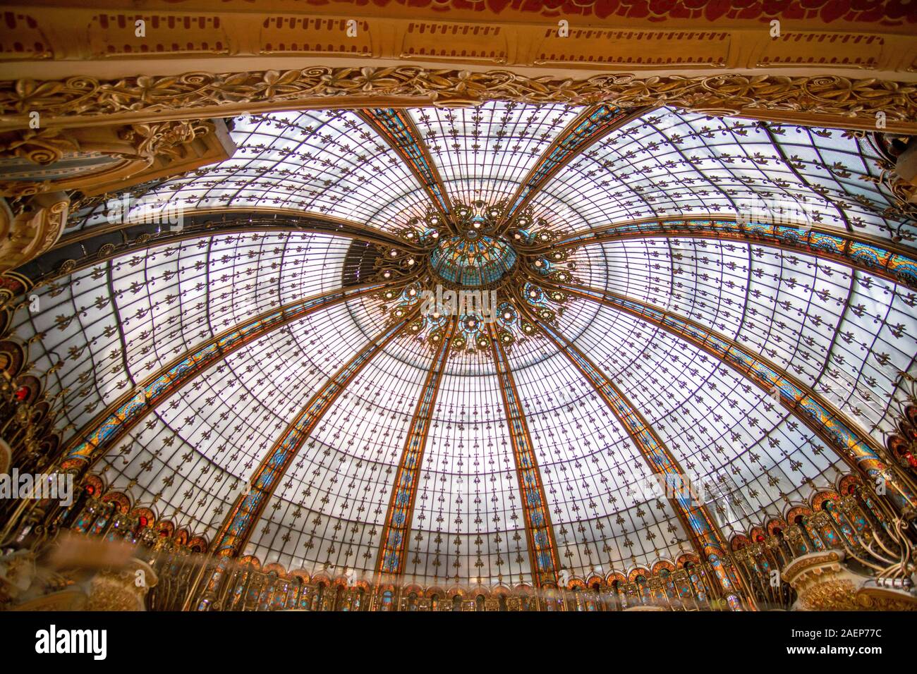 Gallerie Lafayette soffitto Foto Stock