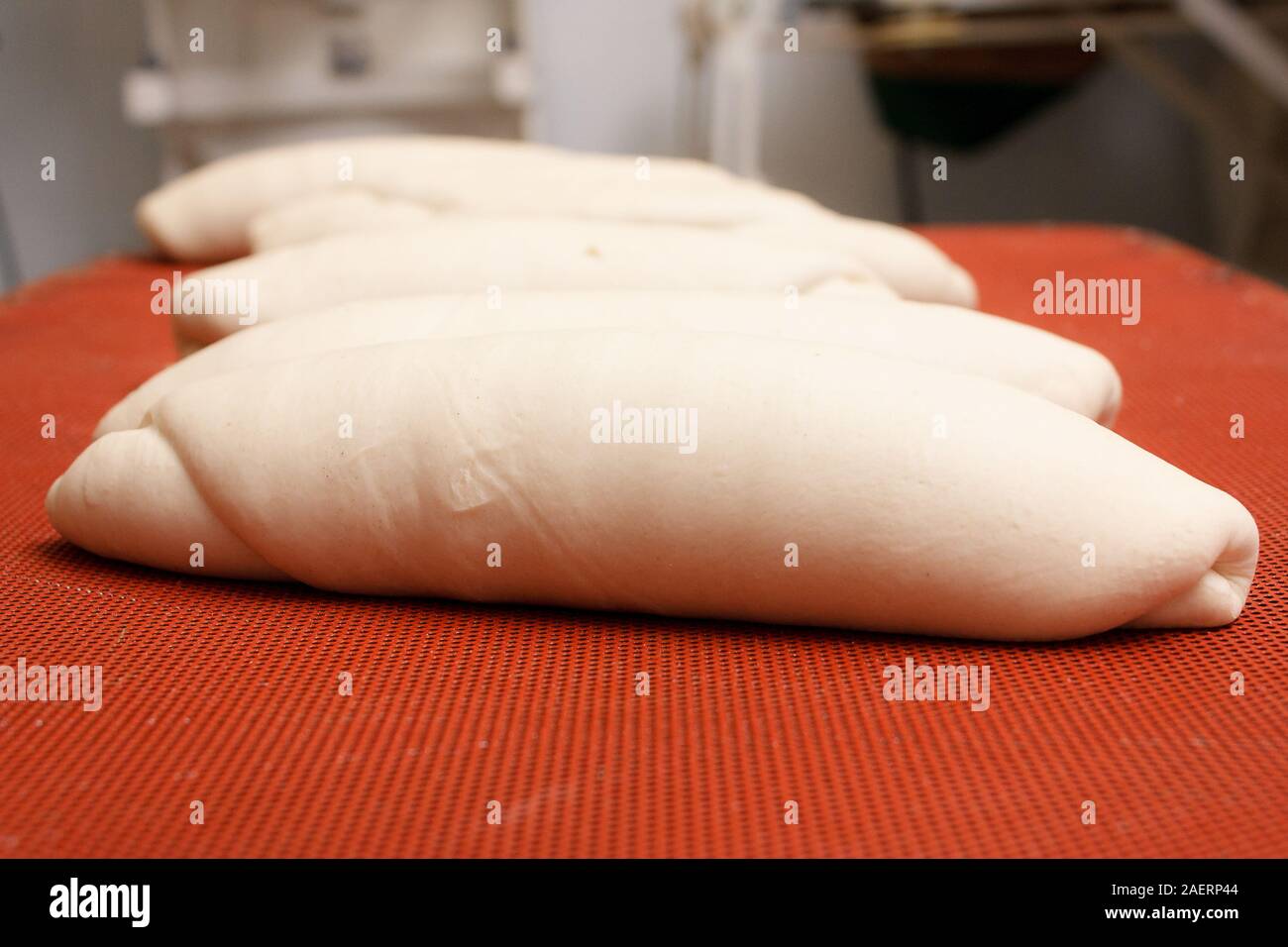 Pasta di pane prima di esso inizia a fermentare Foto Stock