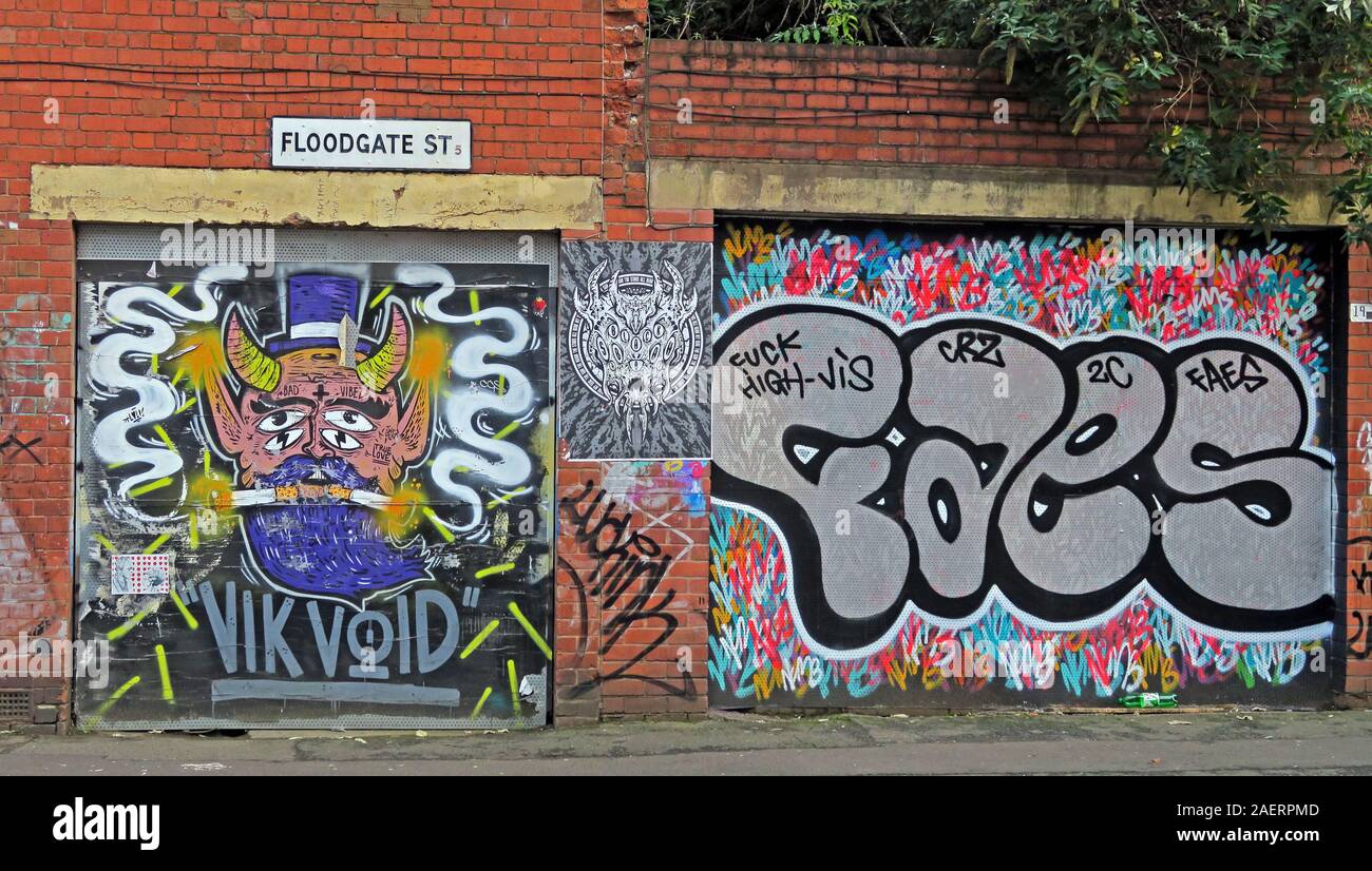 Vik Void, Graffiti Street art urbana, in Bloodgate St, Digbeth, Bordesley & Highgate, Birmingham, West Midlands, Inghilterra, Regno Unito, B5 5 ST Foto Stock