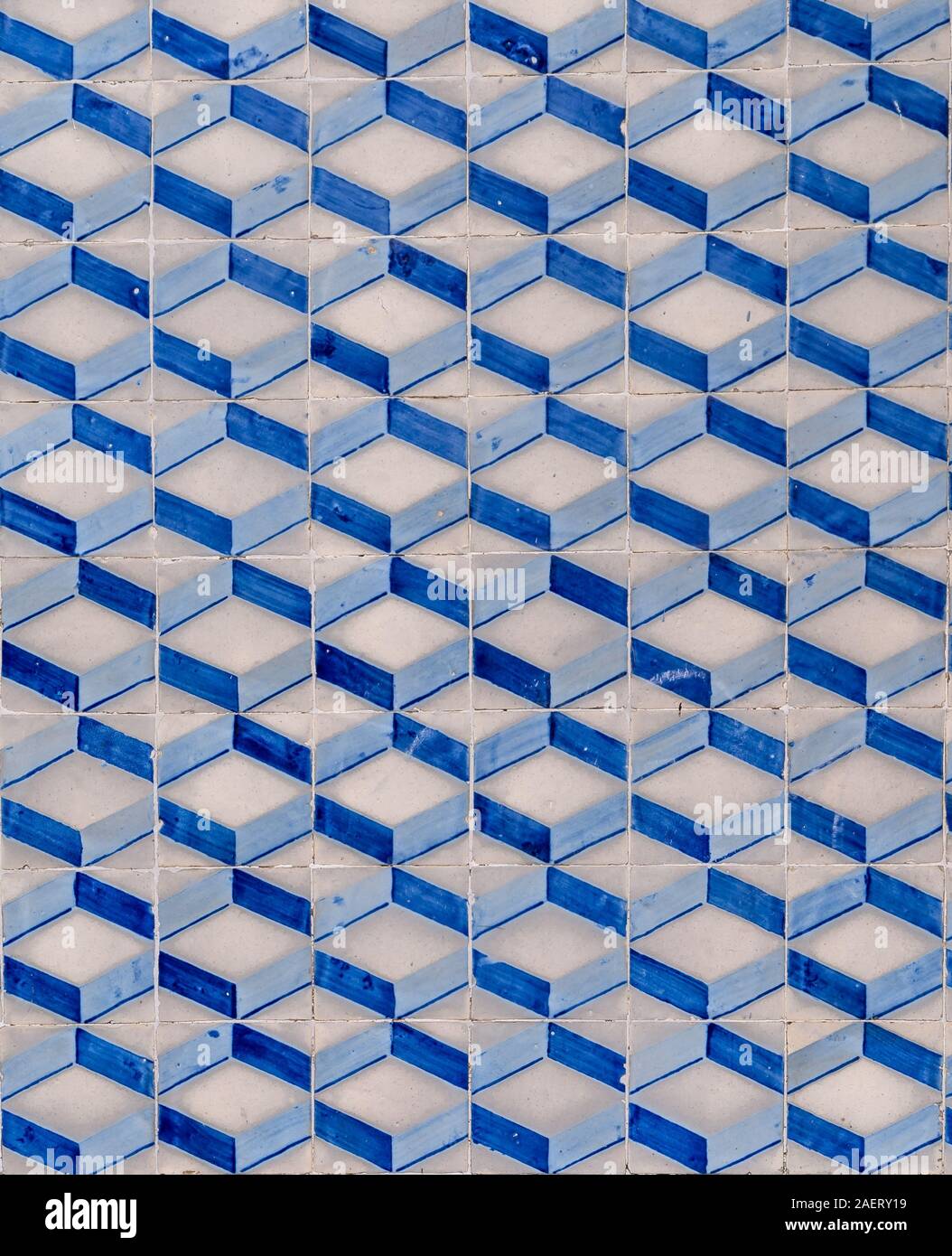 Tipico portoghese dimensione tre imitando astratti modelli di piastrelle in vari colori blu, verde, viola, turchese Foto Stock