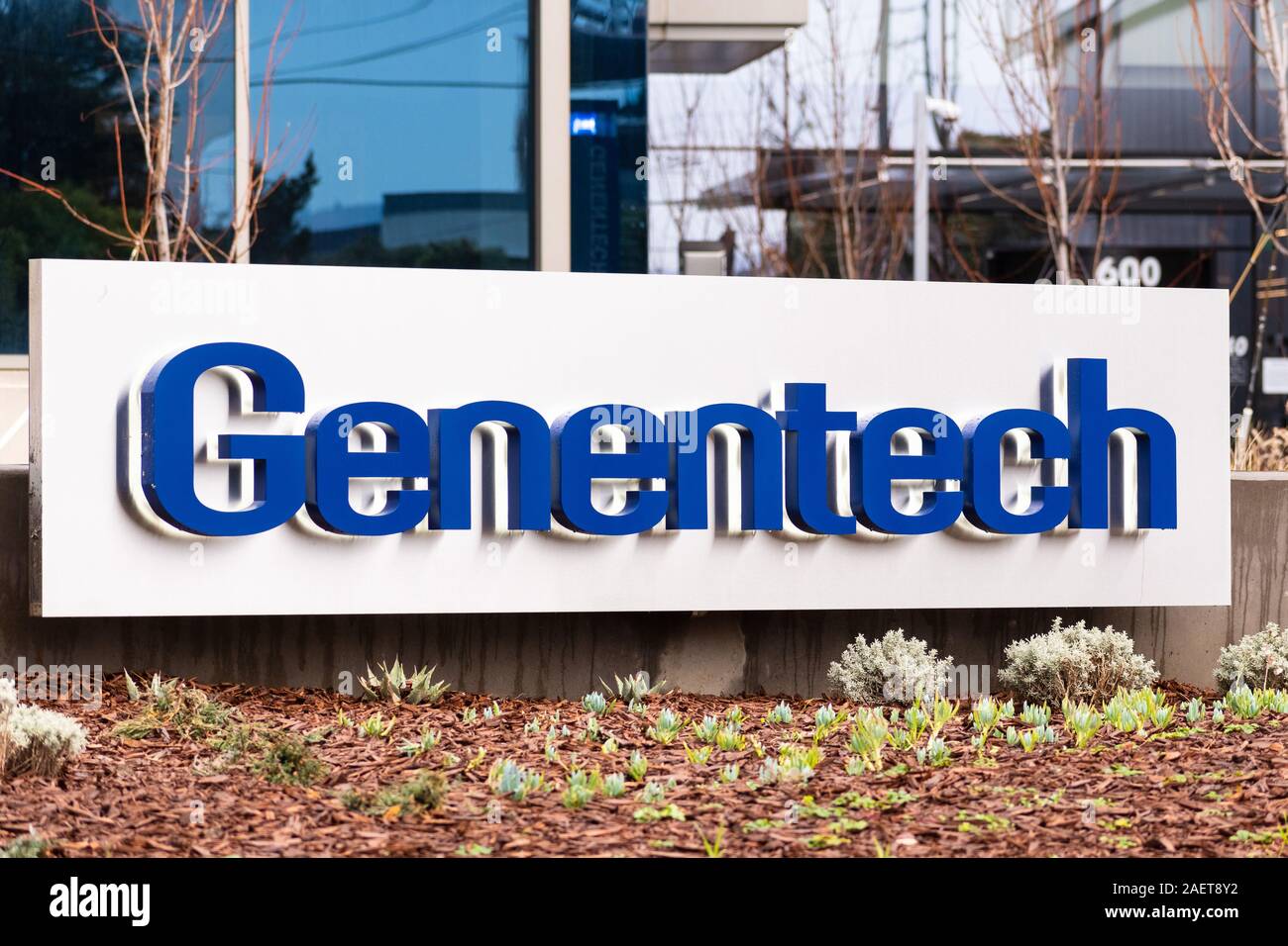 Dicembre 3, 2019 South San Francisco / CA / STATI UNITI D'AMERICA - Genentech sede di San Francisco Bay Area; Genentech, Inc. è un americano di biotecnologia corporati Foto Stock
