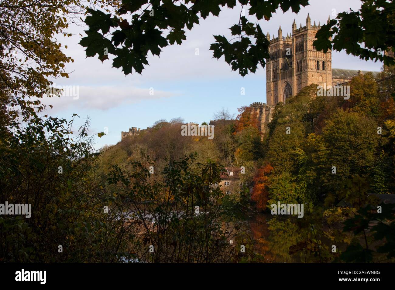 La Cattedrale di Durham in autunno sunshine Foto Stock