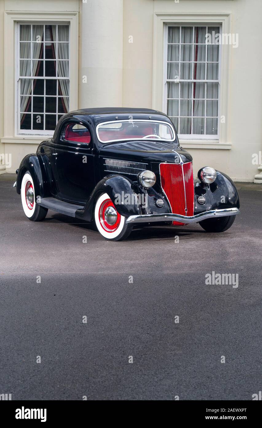 1936 Ford Modello personalizzato 48 American pre guerra auto classica Foto Stock