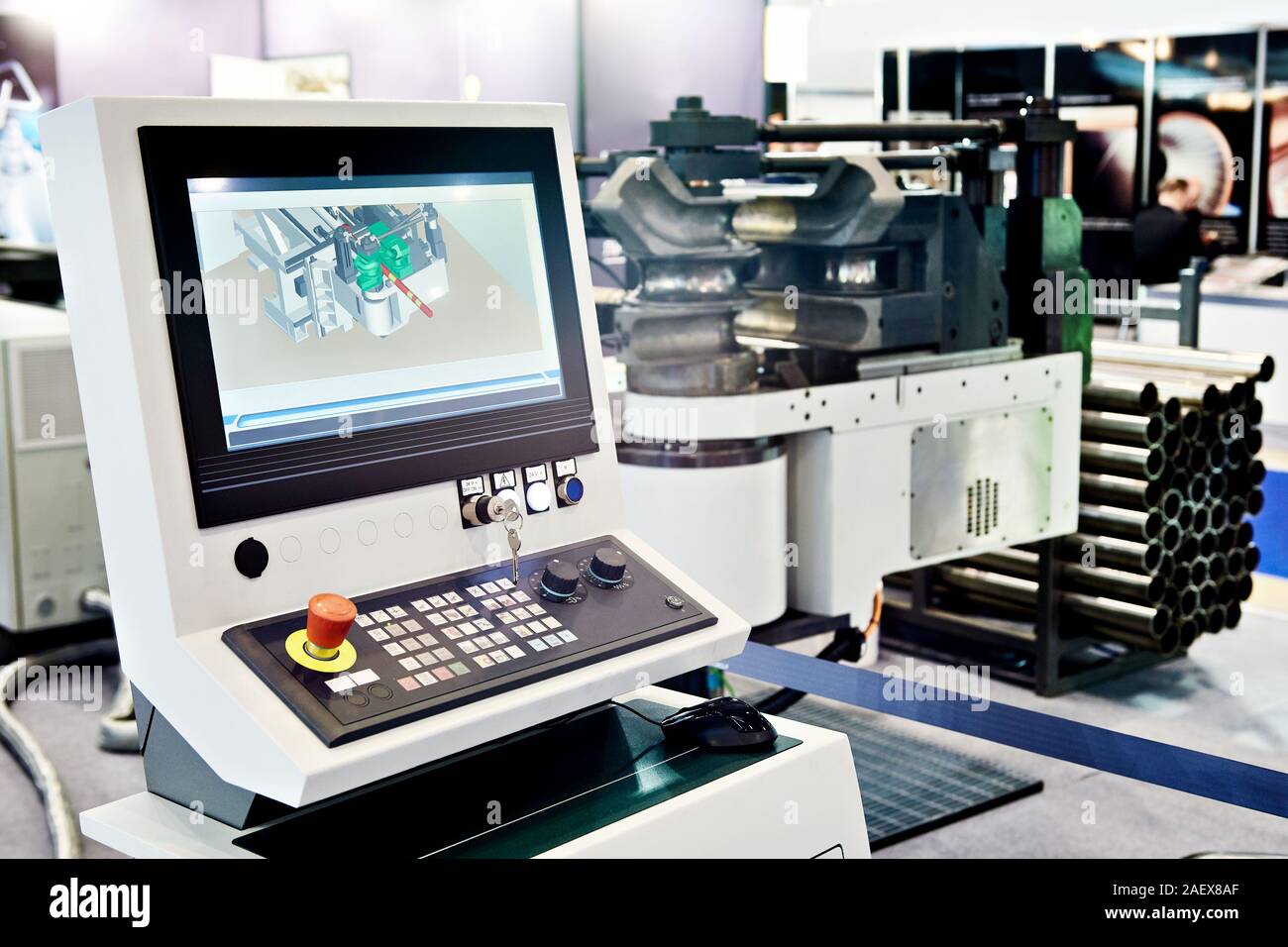 Pannello di controllo monitoraggio di metallo formante macchina CNC Foto Stock