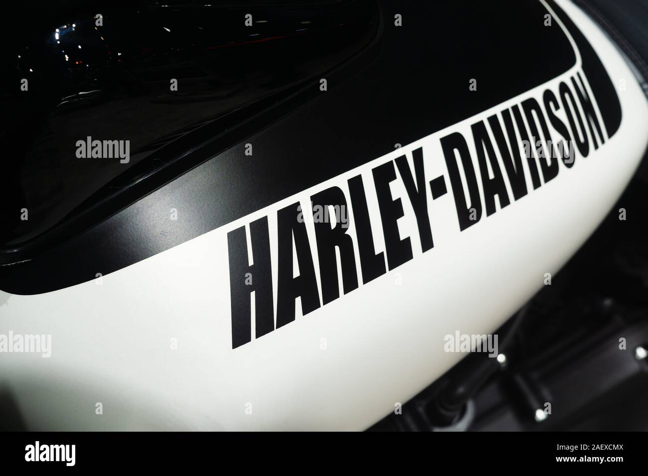 Bangkok, Thailandia - Dicembre 11, 2019 : Harley-Davidson logo sul corpo di moto sportive. Harley-Davidson, Inc., H-D, o Harley, è un Americano Foto Stock