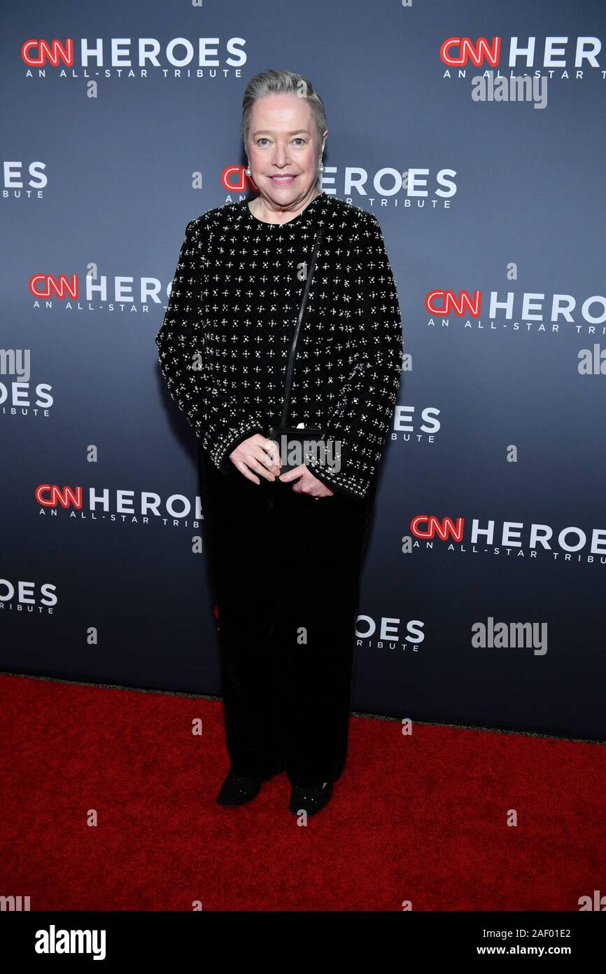 Kathy Bates assiste CNN Heroes al Museo Americano di Storia Naturale su dicembre 08, 2019 in New York City. Foto Stock