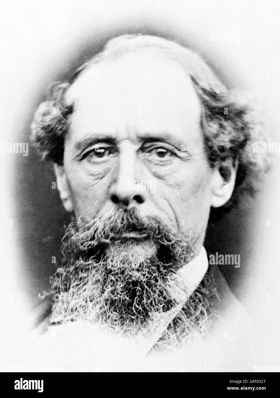 Vintage foto ritratto autore inglese Charles Dickens (1812 - 1870). Foto di circa 1865. Foto Stock