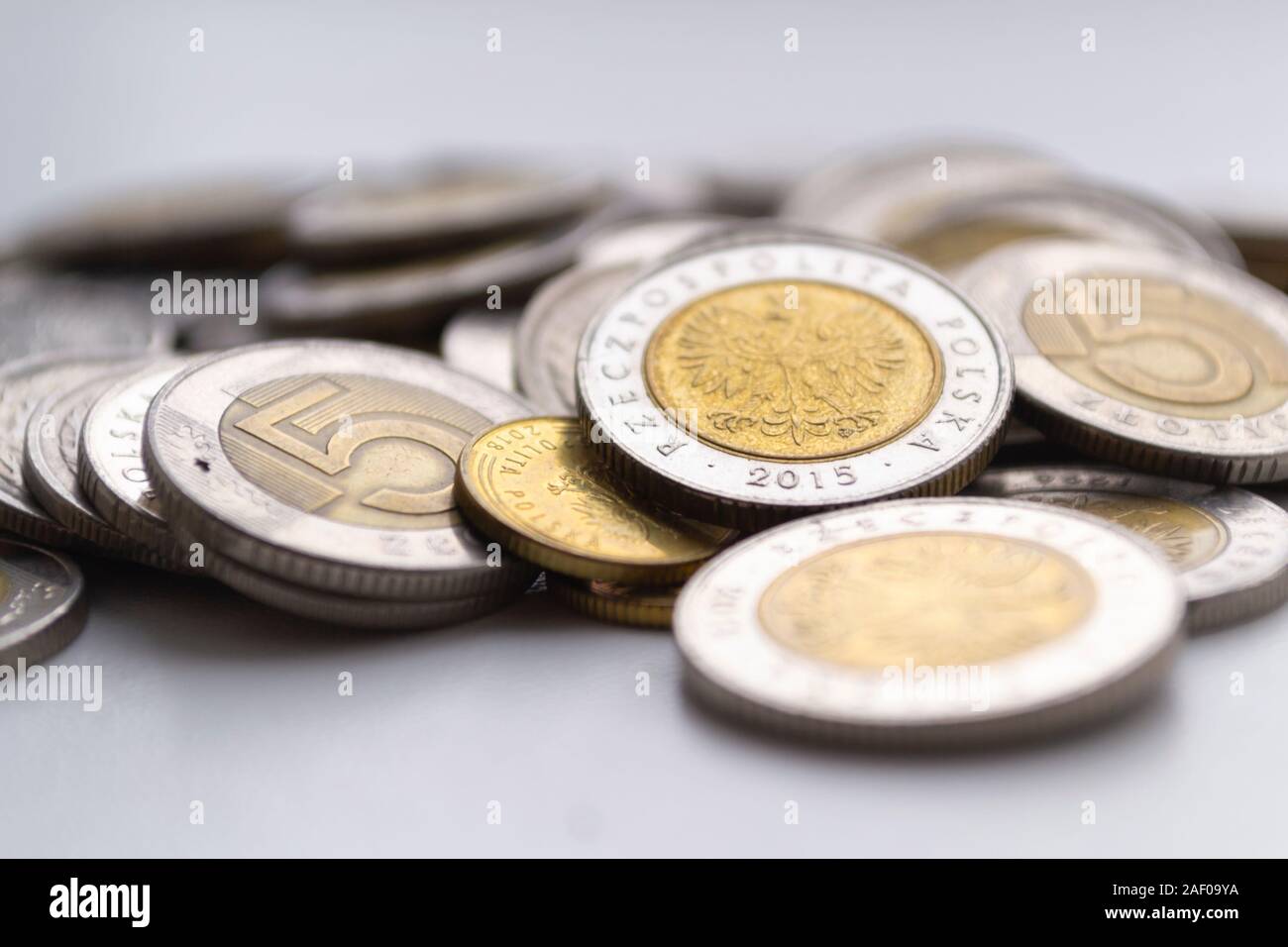 PLN. Zloty polacco monete. Foto macro. Politica monetaria Foto Stock