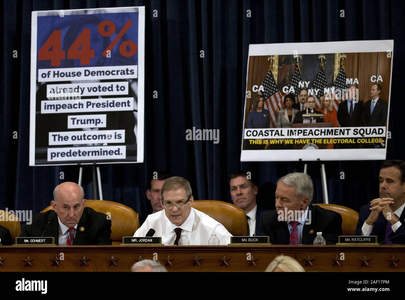Washington, Distretto di Columbia, Stati Uniti d'America. Undicesimo Dec, 2019. Rappresentante degli Stati Uniti Jim Jordan (repubblicano di Ohio), parla durante una casa Comitato Giudiziario markup degli articoli di impeachment contro il presidente Donald Trump, sulla Capitol Hill Mercoledì, Dicembre 11, 2019, a Washington. Nella foto da sinistra a destra: rappresentante statunitense Louie Gohmert (rappresentante del Texas), sost. Giordano, rappresentante statunitense Ken Buck (Repubblicano del Colorado), e rappresentante statunitense John Ratcliffe (Repubblicano del Texas) Credito: Jose Luis Magana/CNP/ZUMA filo/Alamy Live News Foto Stock