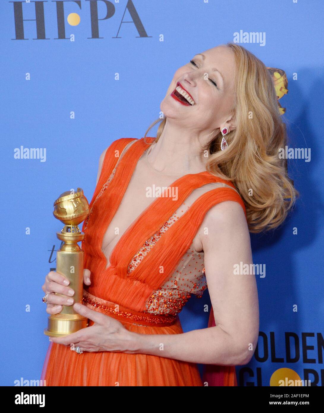 Beverly Hills, Stati Uniti. 12 Dic, 2019. Attore Patricia Clarkson appare dietro le quinte dopo aver vinto il premio per la migliore prestazione da un'attrice in un ruolo di supporto in una serie, serie limitate o Motion Picture realizzati per la televisione per 'Sarpa oggetti' durante la 76th Annuale di Golden Globe Awards presso il Beverly Hilton Hotel di Beverly Hills, la California il 6 gennaio 2019. Foto di Jim Ruymen/UPI Credito: UPI/Alamy Live News Foto Stock
