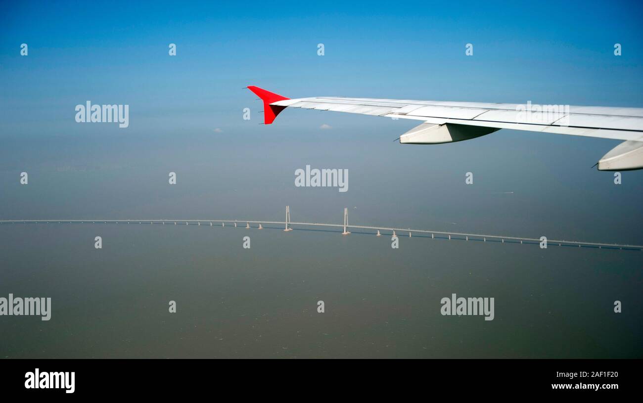 Ponte di Hong Kong-Zhuhai-Macau da un aereo che vola a Hong Kong, Cina, Sud-Est asiatico Foto Stock