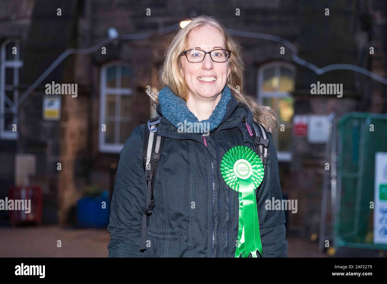 Edinburgh, Regno Unito. 12 dicembre, 2019 foto: Lorna Slater, Co-organizzatore di Scottish verdi voti a Edimburgo. Credito: ricca di Dyson/Alamy Live News Foto Stock