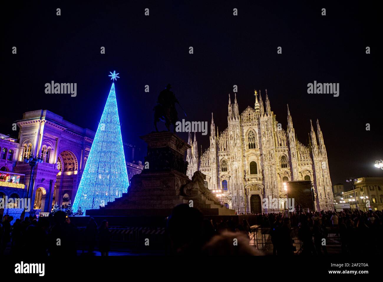 Illuminazione di un albero di Natale in Piazza Duomo a Milano il 06  dicembre 2019. Questo anno la struttura è interamente coperta con luci e  sostituisce il tradizionale abete, è anche possibile