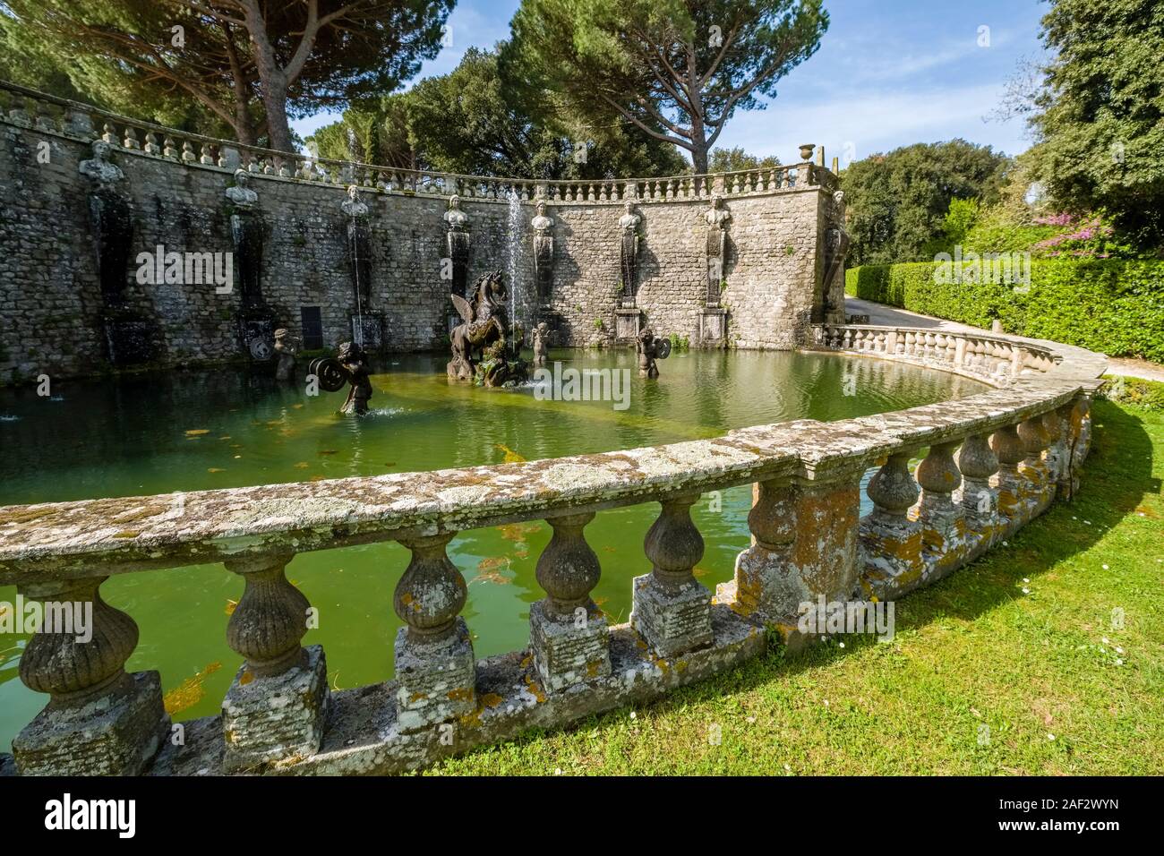 Il Pegasus fontana nel bel giardino di Villa Lante Foto Stock