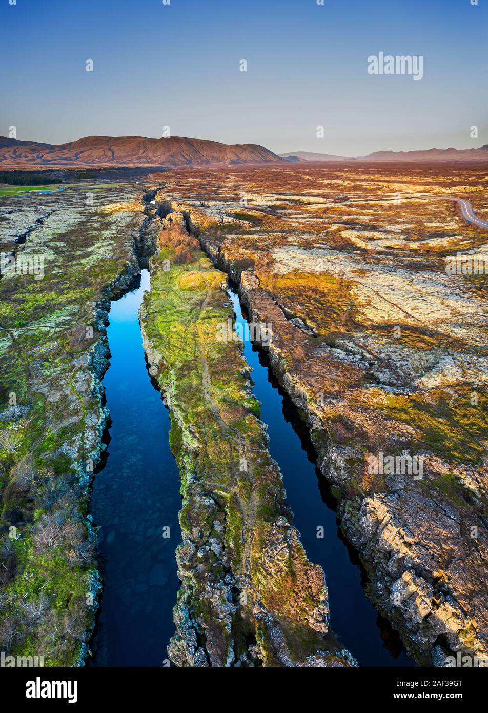 Visual del Mid-Atlantic Ridge, Almannagja, Sito Patrimonio Mondiale dell'Unesco, Thingvellir National Park. Foto Stock
