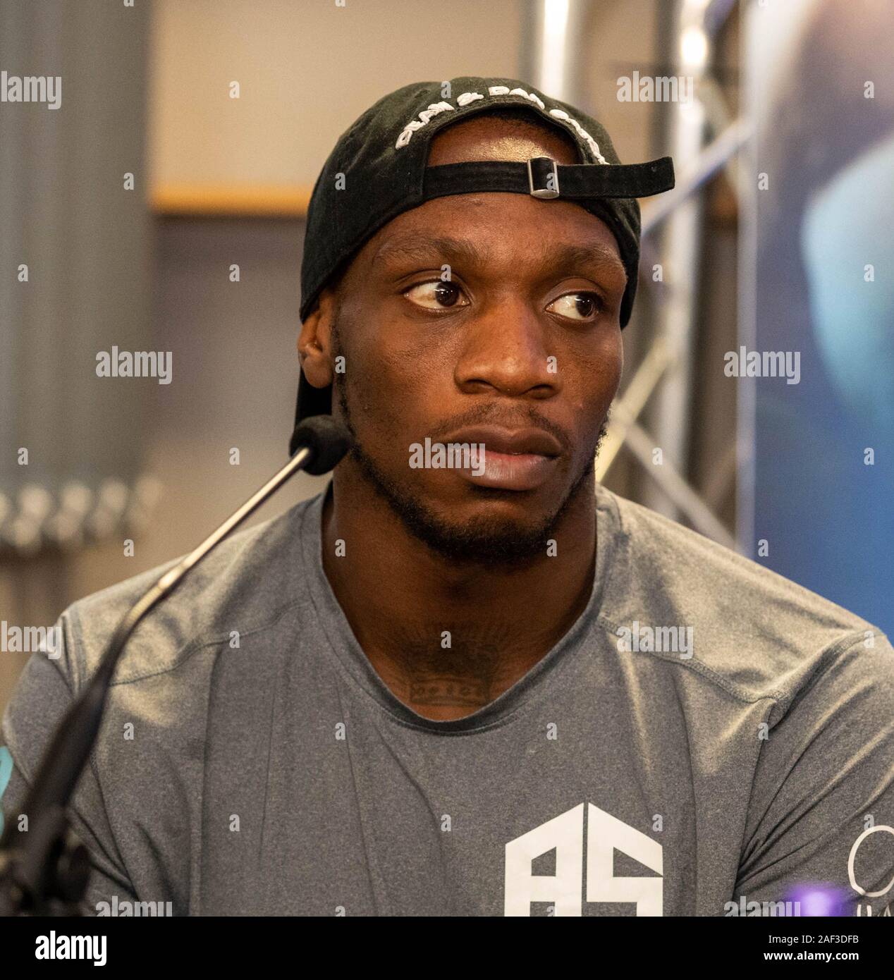 Brentwood Essex REGNO UNITO, 12 dic. 2019 pugilato: MTK conferenza stampa davanti alla luce GoldenContract-pesanti quarti di finale a Brentwood, Essex sabato. come dei migliori otto light-heavyweight stelle provenienti da tutto il mondo di competere al centro di Brentwood, live su Sky Sport in associazione con Matchroom Boxing e su ESPN+ Foto di Andre Sterling Credit Ian DavidsonAlamy Live News Foto Stock