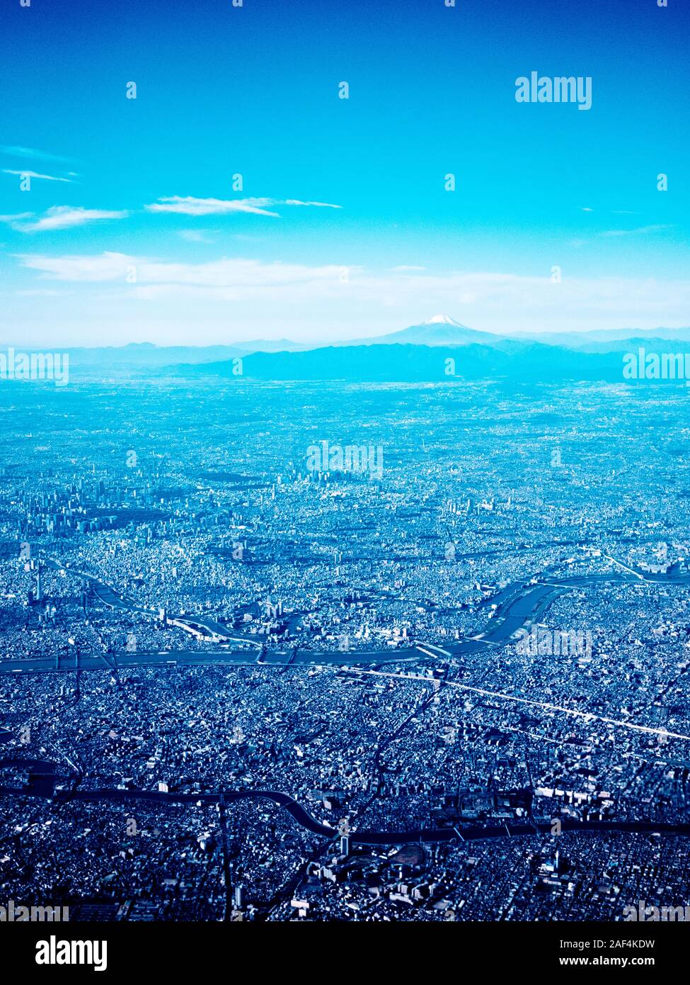 Vista aerea del Toko con il Monte Fuji in background Foto Stock