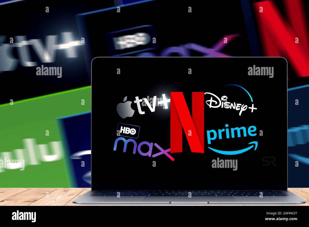 Schermo di computer con il logo di Netflix, primo video, HBO e Disney plus,  Amazon sono tutti i servizi online per visualizzare il contenuto  audiovisivo Foto stock - Alamy