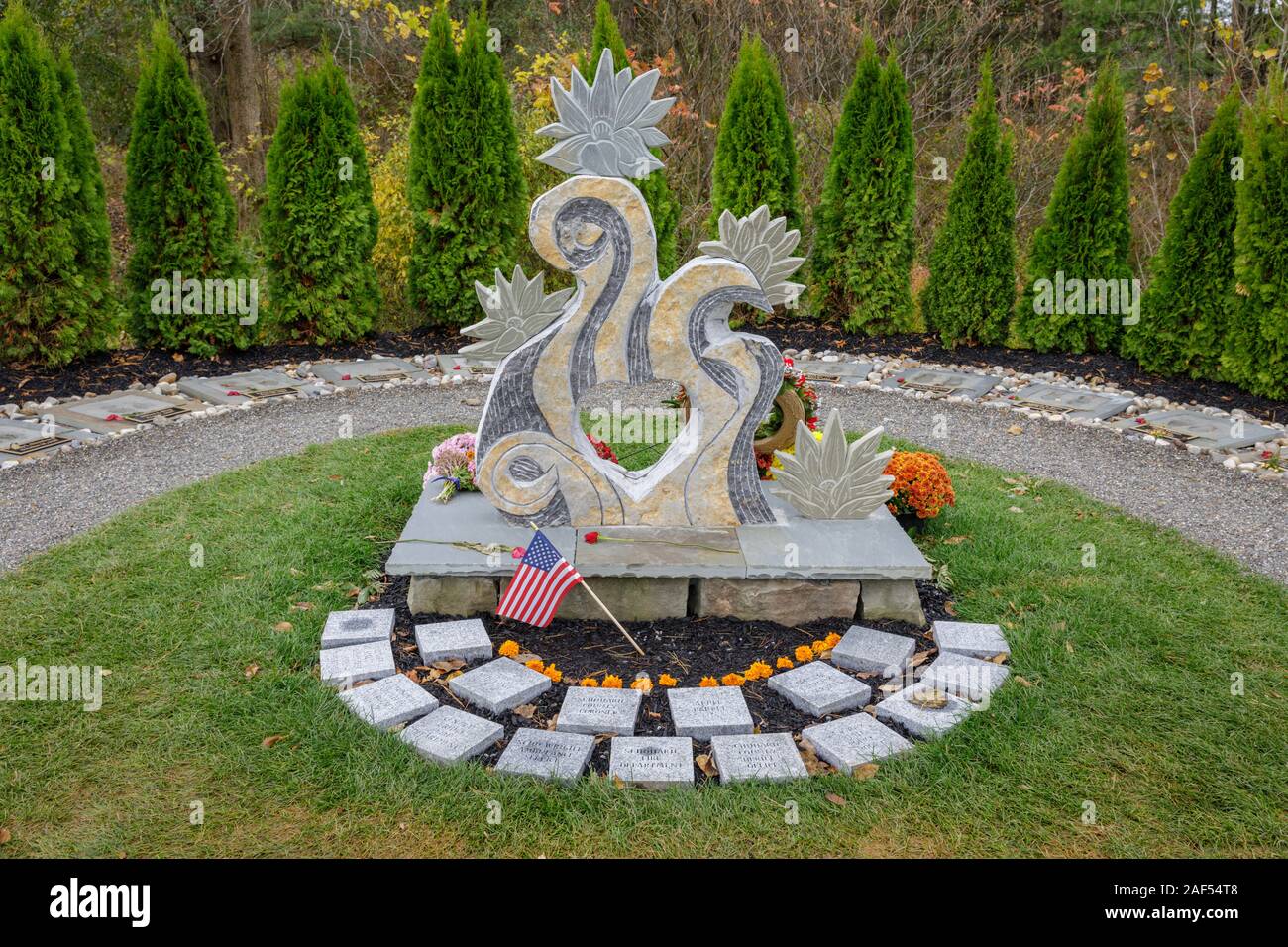 Schoharie, New York: Santuario eretto per onorare i venti vittime della Limousine Schoharie Crash di ottobre, 2018. Foto Stock