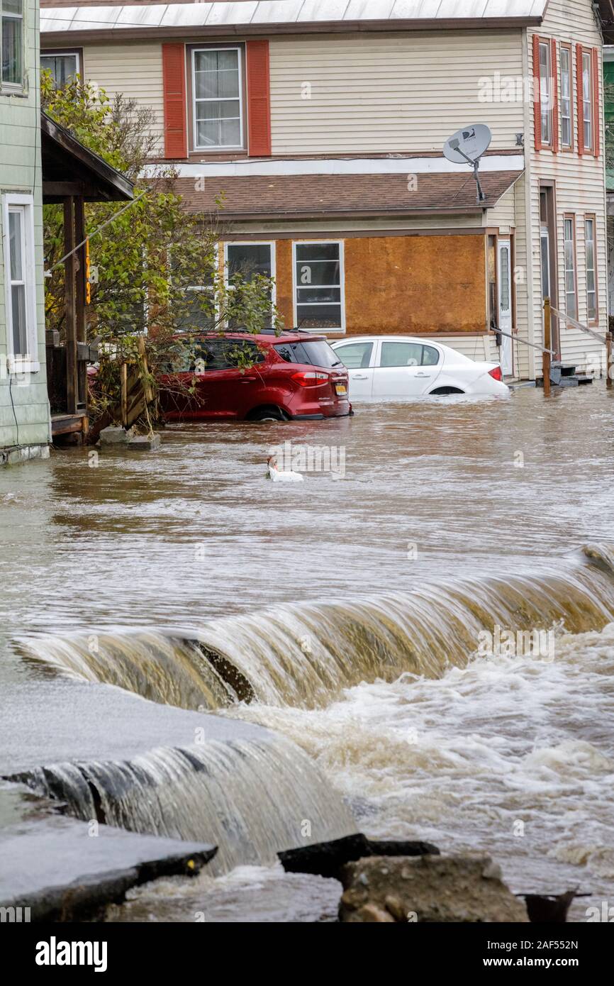 1 Novembre 2019: inondazioni nel villaggio di Dolgeville, Herkimer County, New York, Stati Uniti d'America. Una vita è stata persa, Dolgeville è stata dichiarata un'area di disastro. Foto Stock