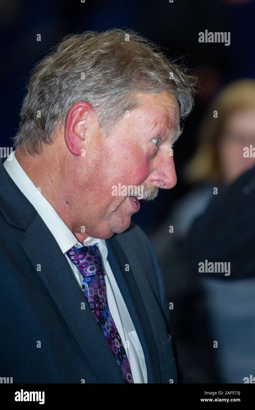 Belfast, Regno Unito. 12 Dic, 2019. Titanic Exhibition Centre di Belfast, 12/12/2019 Alle elezioni NEL REGNO UNITO: Scrutinio giungono e vengono aperti a Belfast Credit: Bonzo Alamy/Live News Foto Stock