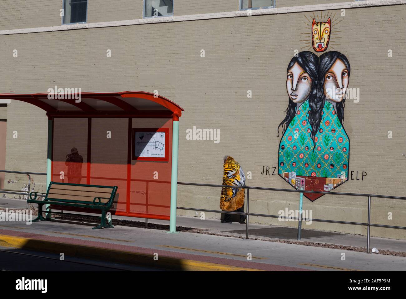 El Paso, Texas. Street Art, Padre Rahm Avenue, da Street Car Stop. Foto Stock