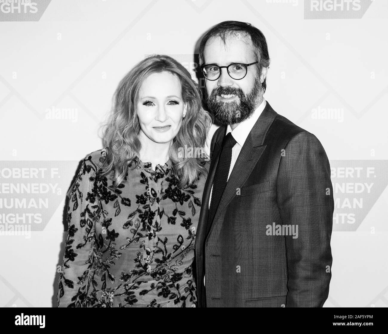 New York, NY - Dicembre 12, 2019: J.K. Rowling, Neil Murray frequentare il 2019 RFK ripple della speranza Awards a New York Hilton Midtown Foto Stock