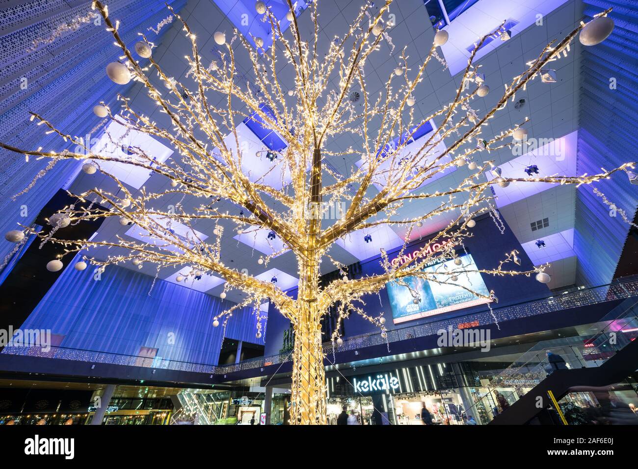 Decorazioni natalizie iat Mall di Tripla a Pasila, Helsinki, Finlandia Foto Stock