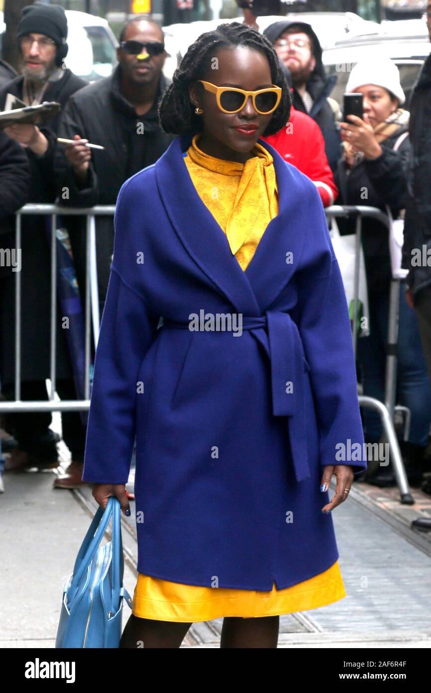 Lupita Nyong'o all'arrivo presso il ristorante vista. New York, 11.12.2019 | Utilizzo di tutto il mondo Foto Stock