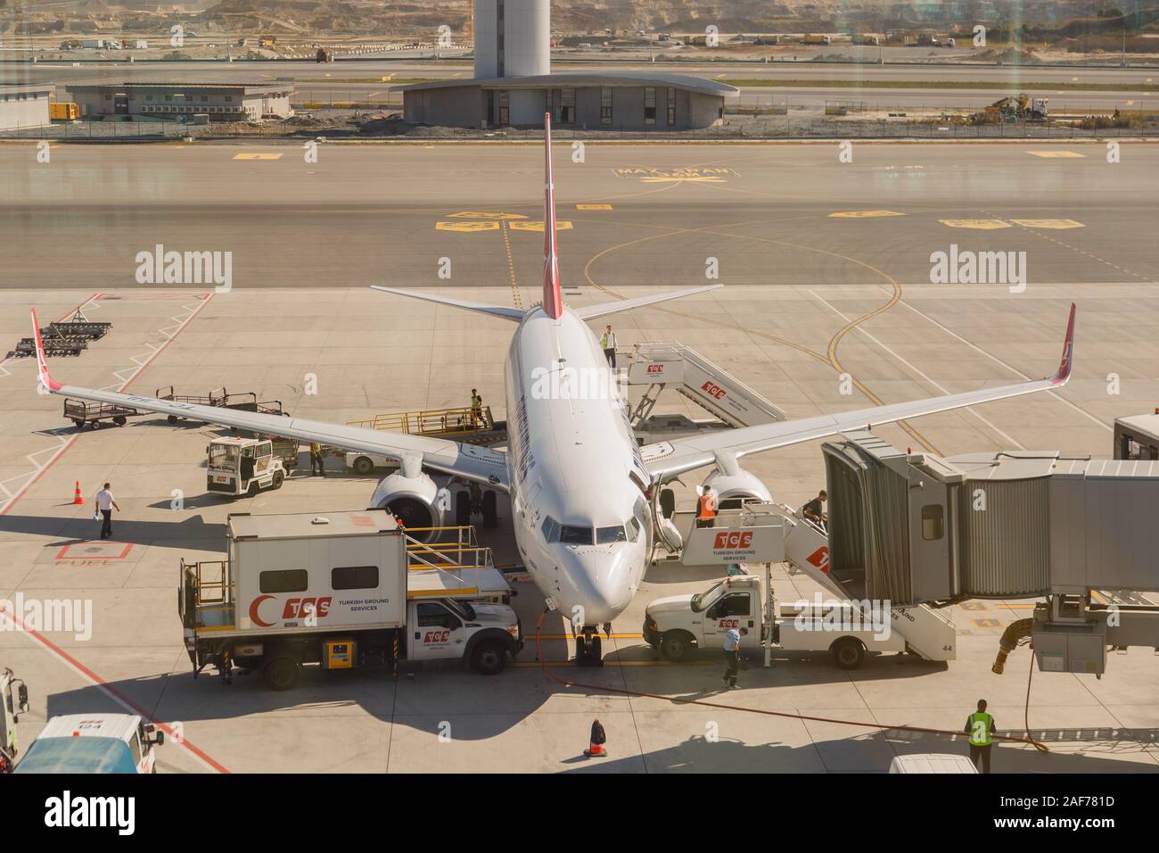 ISTANBUL, Turchia - 16 Settembre 2019: Turkish Airlines aeromobili parcheggiati nella nuova Istanbul Ataturk Airport Foto Stock