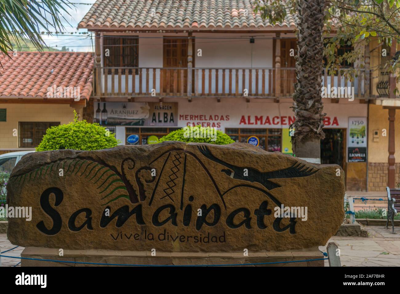 Street, comunità di Samaipata, Casa del Patrimonio Mondiale Unesco El Fuerte, Dipartimento di Santa Cruz, Bolivia, America Latina Foto Stock