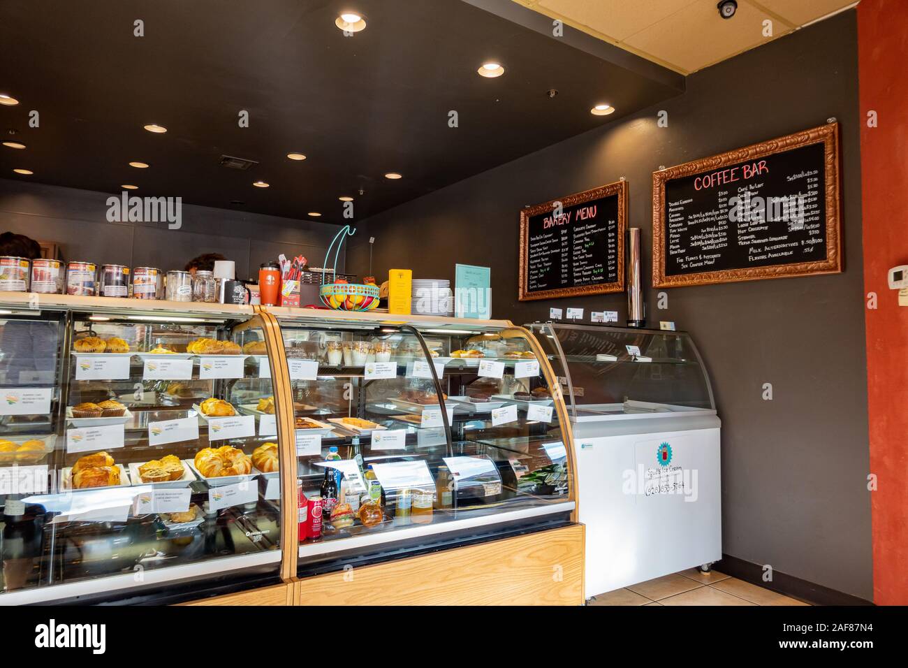 In Arizona, SEP 24: vista interna di un coffee shop il Sep 24, 2019 in Arizona Foto Stock
