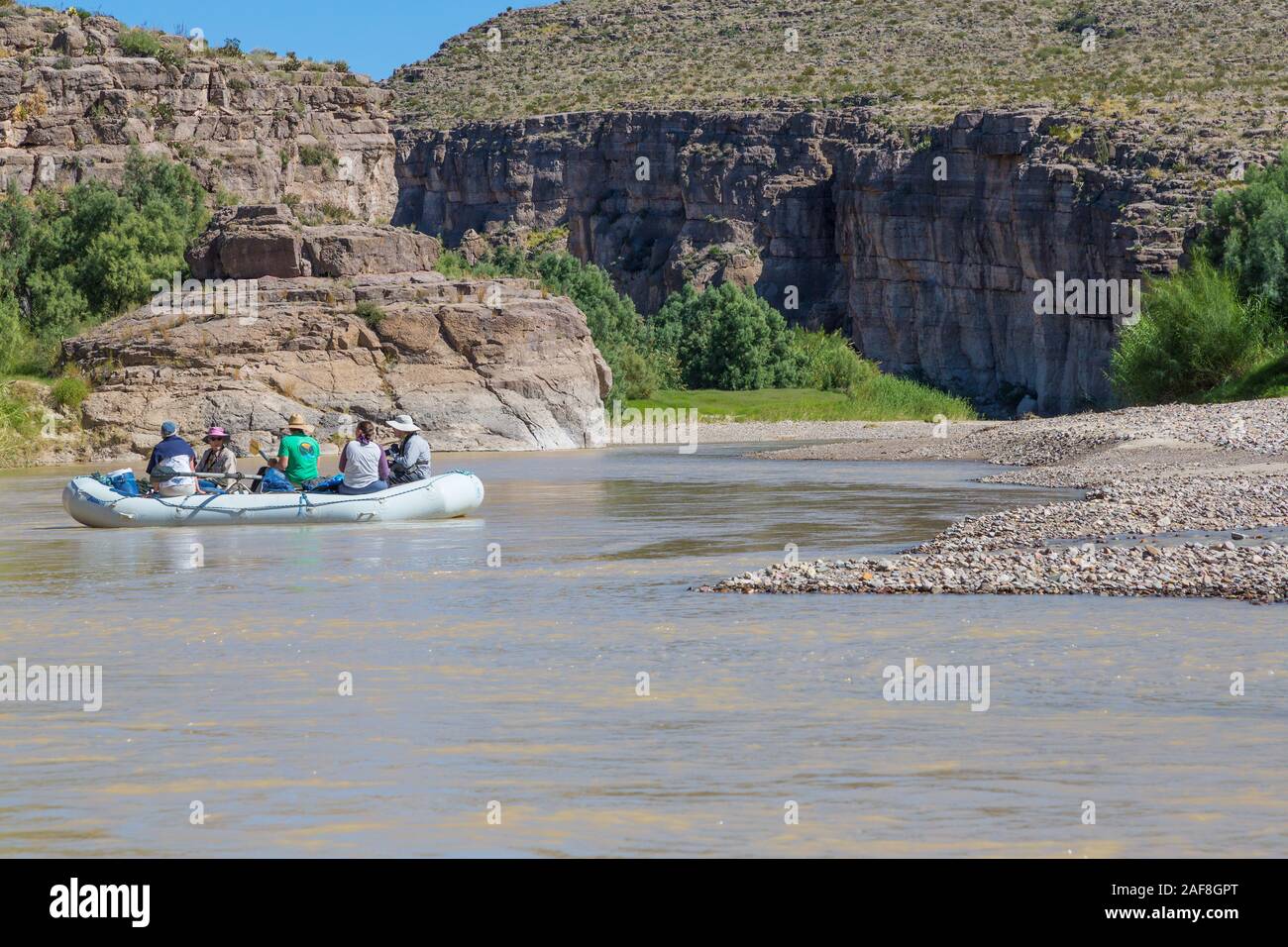 Rio Grande, avvicinando Hot Springs Canyon, nei pressi di Rio Grande villaggio, parco nazionale di Big Bend, Texas. Foto Stock