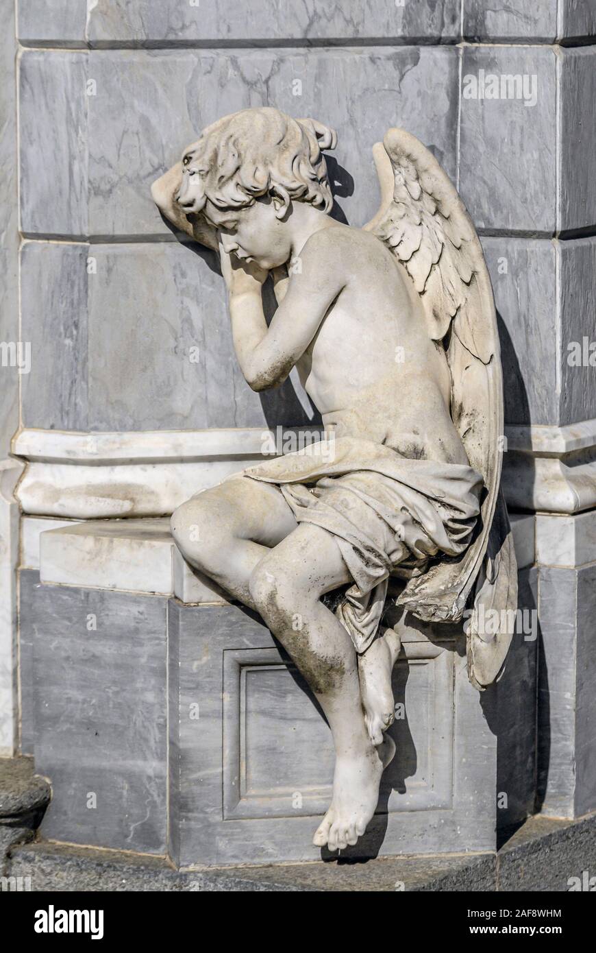 Antiche pietre grave presso il cementario de la Recoleta a Buenos Aires, Argentina Foto Stock