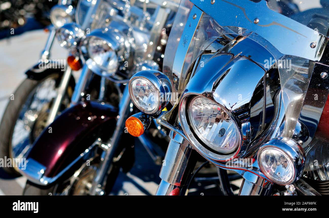 Moderno fari moto vista ravvicinata all'aperto, parte del veicolo vista frontale Foto Stock