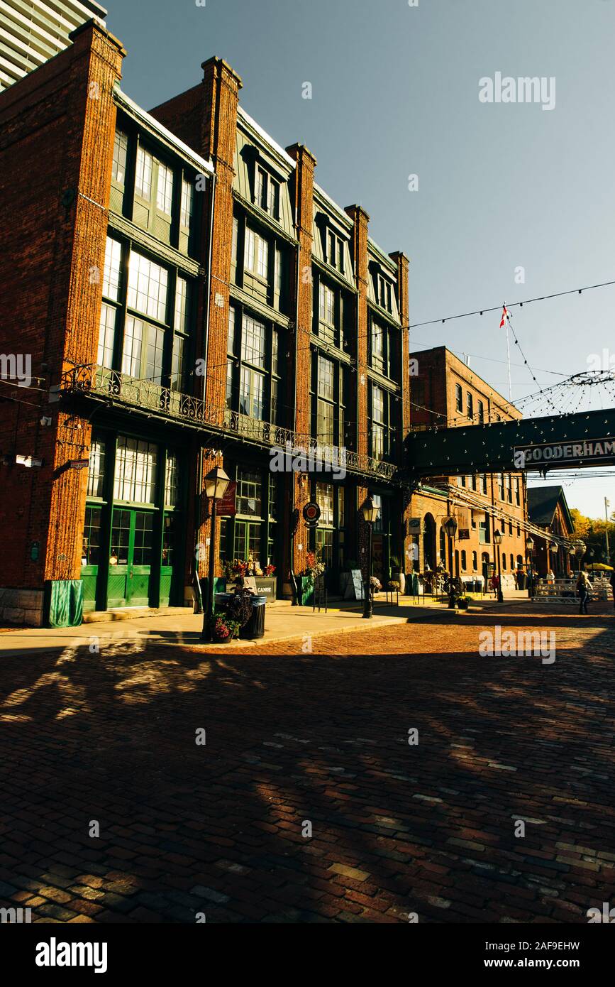 TORONTO, Canada - novembre, 2019 Distillery District Gooderham Ex Distilleria mosto Foto Stock