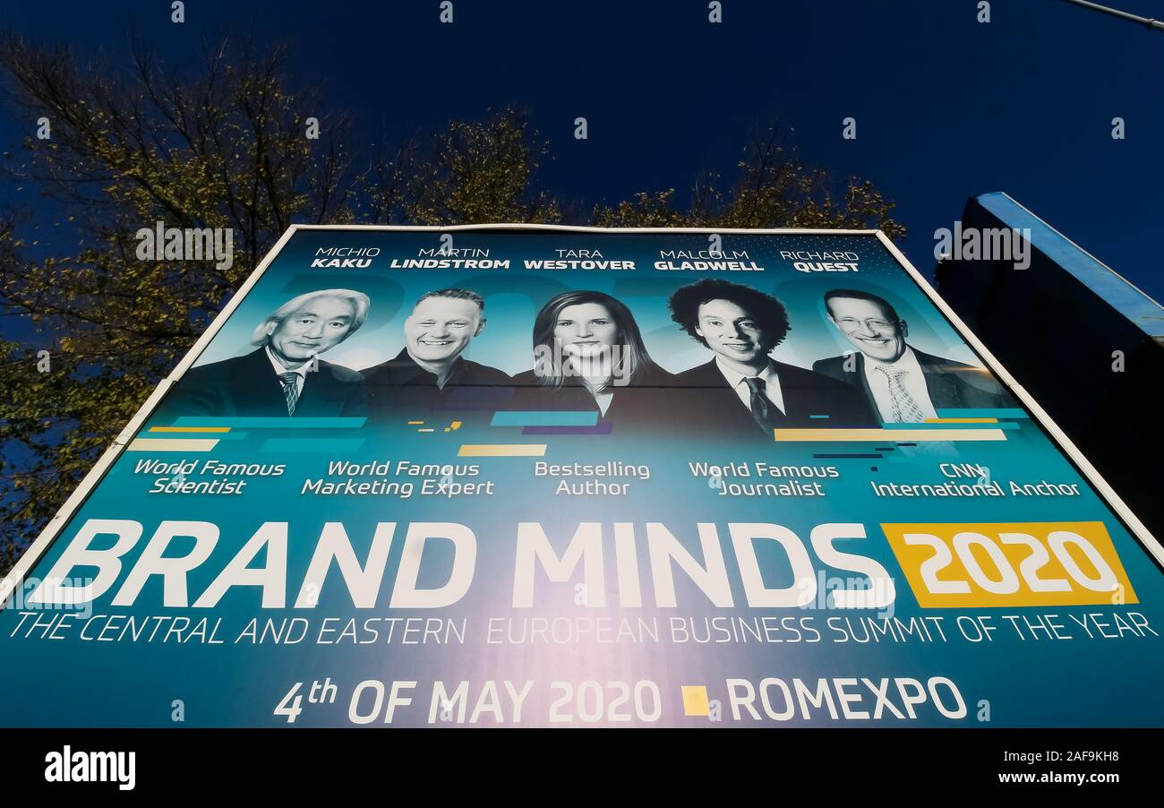 Bucarest, Romania - 09 dicembre 2019: un cartellone della marca menti 2020 business summit è visto in una strada a Bucarest. Questa immagine è per l'editor Foto Stock