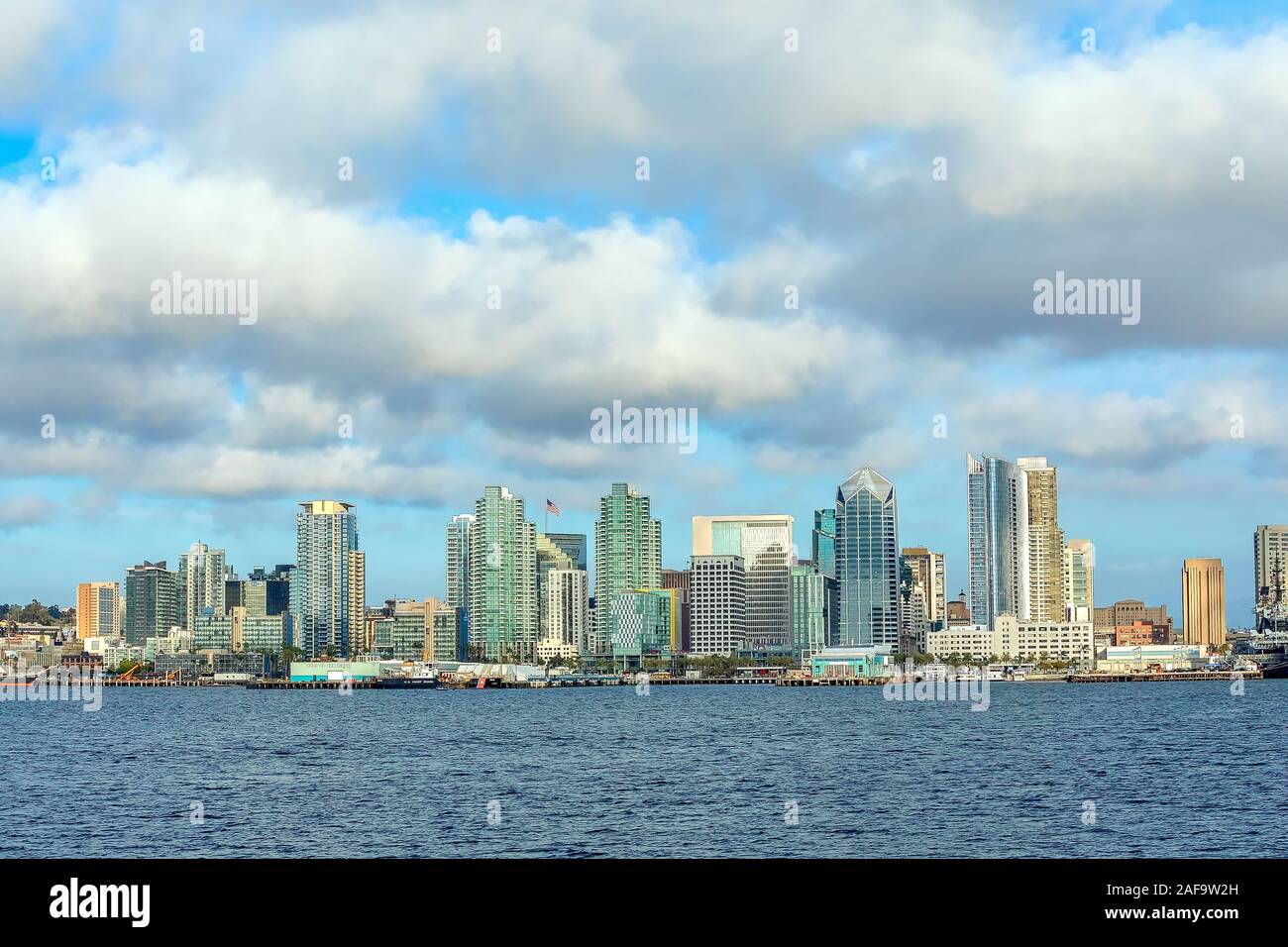 San Diego skyline in un giorno nuvoloso Foto Stock
