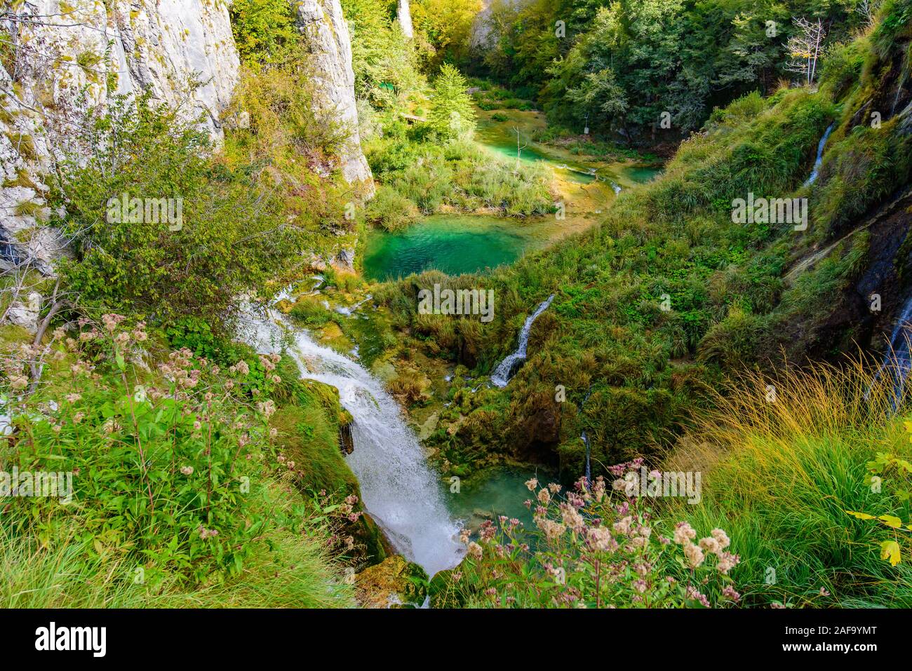 Cascades / Cascate del Parco Nazionale dei Laghi di Plitvice (Plitvička jezera), un parco nazionale in Croazia Foto Stock