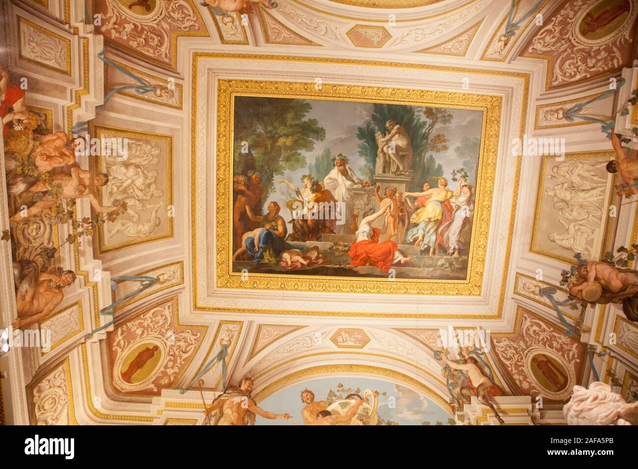 Il soffitto dipinto affreschi all'interno della Galleria Borghese Galleria Borghese, Roma Foto Stock