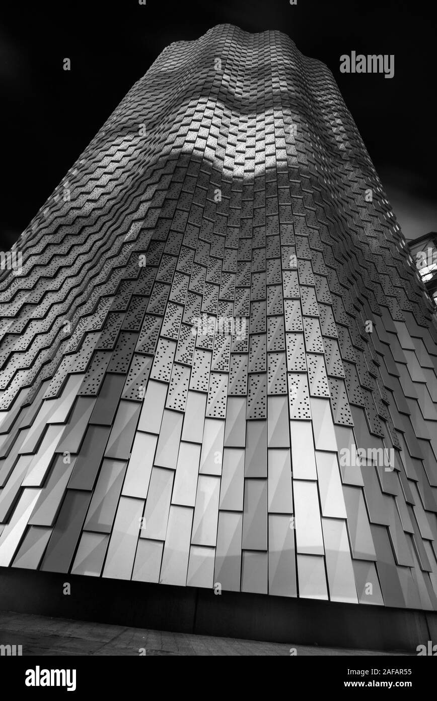 Broadgate Pavilion / Tre Broadgate edificio sulla terra britannica Broadgate station wagon. Bizzarre, tegola rivestita in edificio di uffici nella città di Londra REGNO UNITO Foto Stock