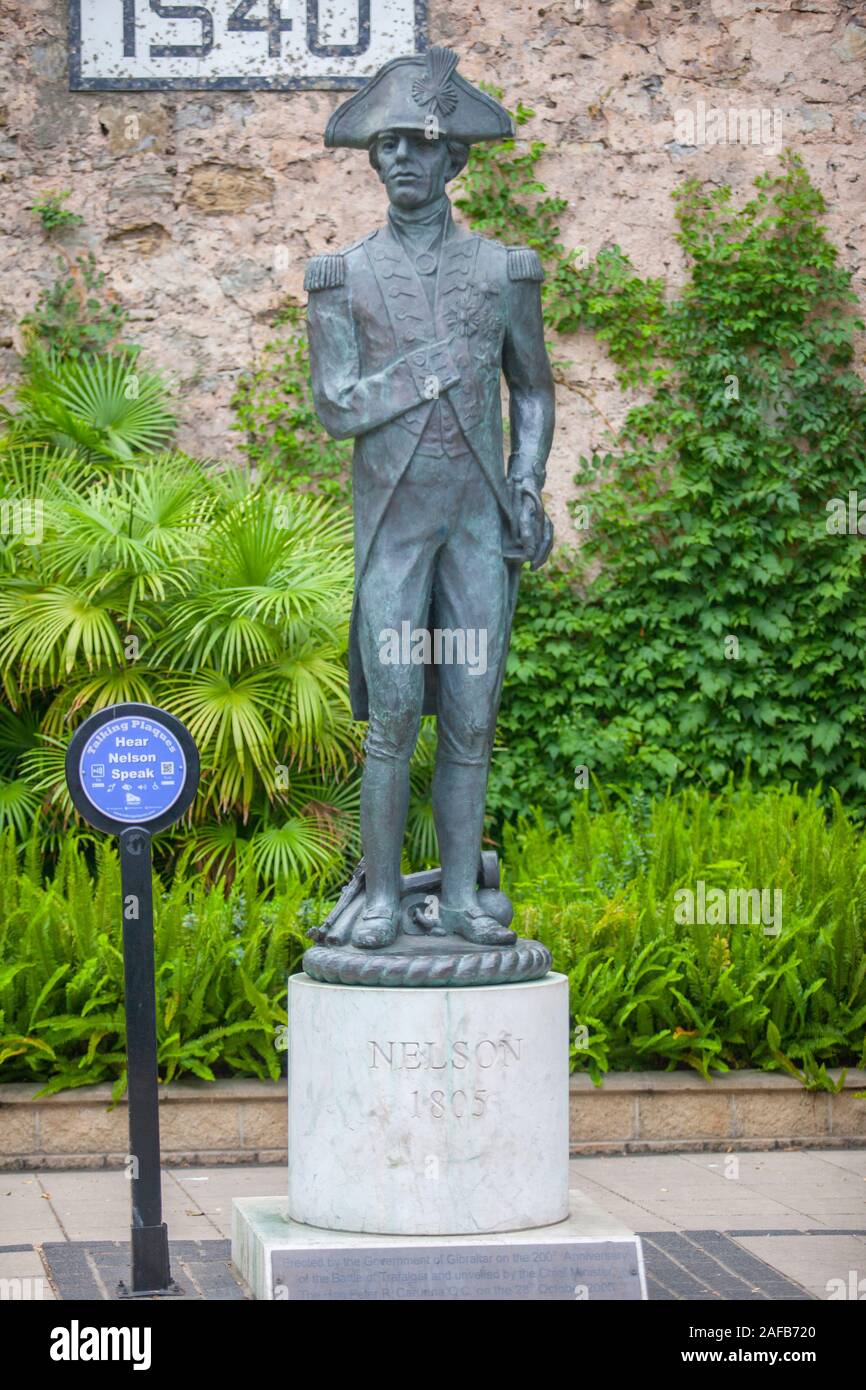 Gibilterra, Regno Unito - 27 Luglio 2019: Life-size, statua in bronzo di Lord Nelson dallo scultore Giovanni Doubleday. Bastione meridionale, Gibilterra, Regno Unito Foto Stock
