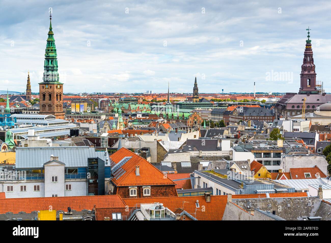 Copenhagen, Danimarca città vecchia skyline della città nel pomeriggio. Foto Stock