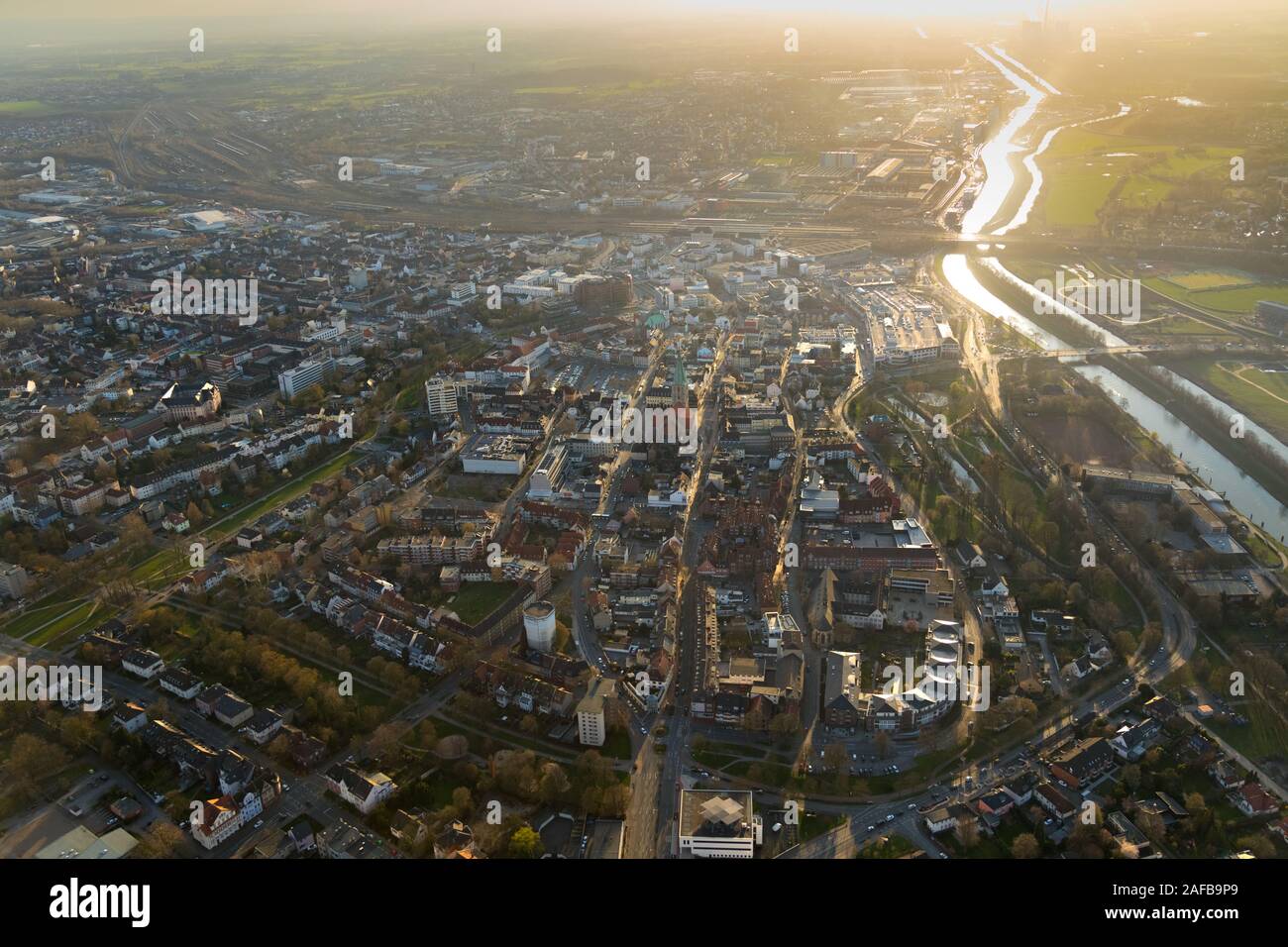 Foto aerea, vista del centro della città di Hamm con la conversione dei prati Lippewiesen per 'Hamm ans Wasser' Aviosuperficie Lippewiesen Hamm, EDLH, gener Foto Stock