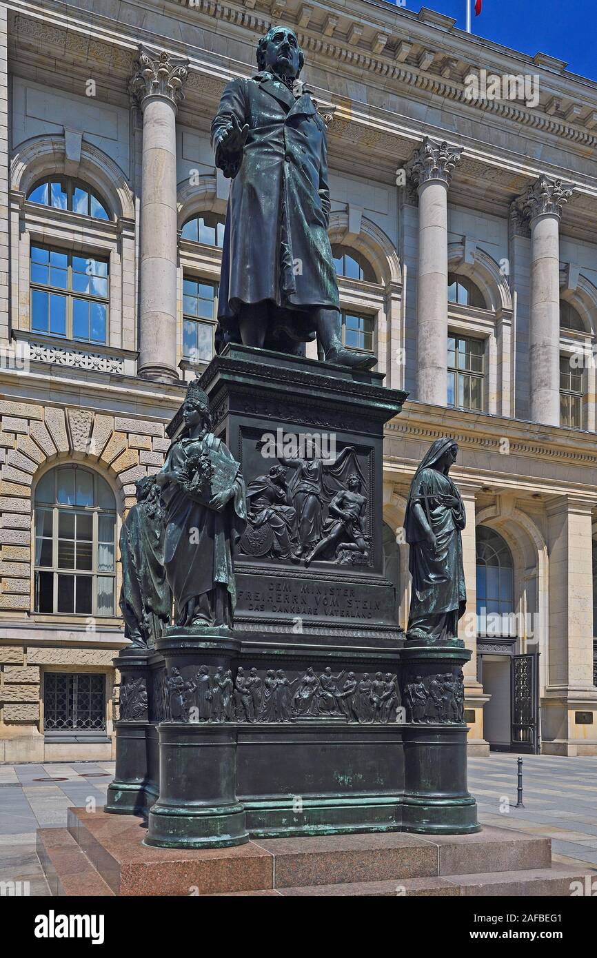 Staute des Freiherr vom Stein vor dem Landtag Preußischen und Berliner Abgeordnetenhaus, Senat von Berlin, Berlin, Deutschland Foto Stock