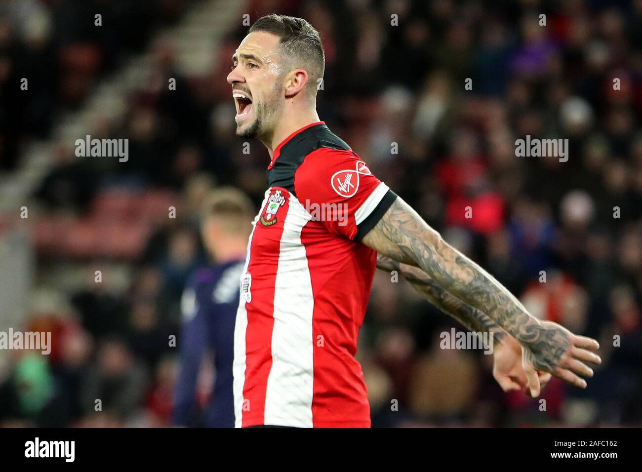 Southampton, Regno Unito. Xiv Dic 2019. Southampton avanti Danny Ings mostra la sua frustrazione durante il match di Premier League tra Southampton e West Ham United presso il St Mary's Stadium, Southampton sabato 14 dicembre 2019. (Credit: Jon Bromley | MI News) La fotografia può essere utilizzata solo per il giornale e/o rivista scopi editoriali, è richiesta una licenza per uso commerciale Credito: MI News & Sport /Alamy Live News Credito: MI News & Sport /Alamy Live News Foto Stock